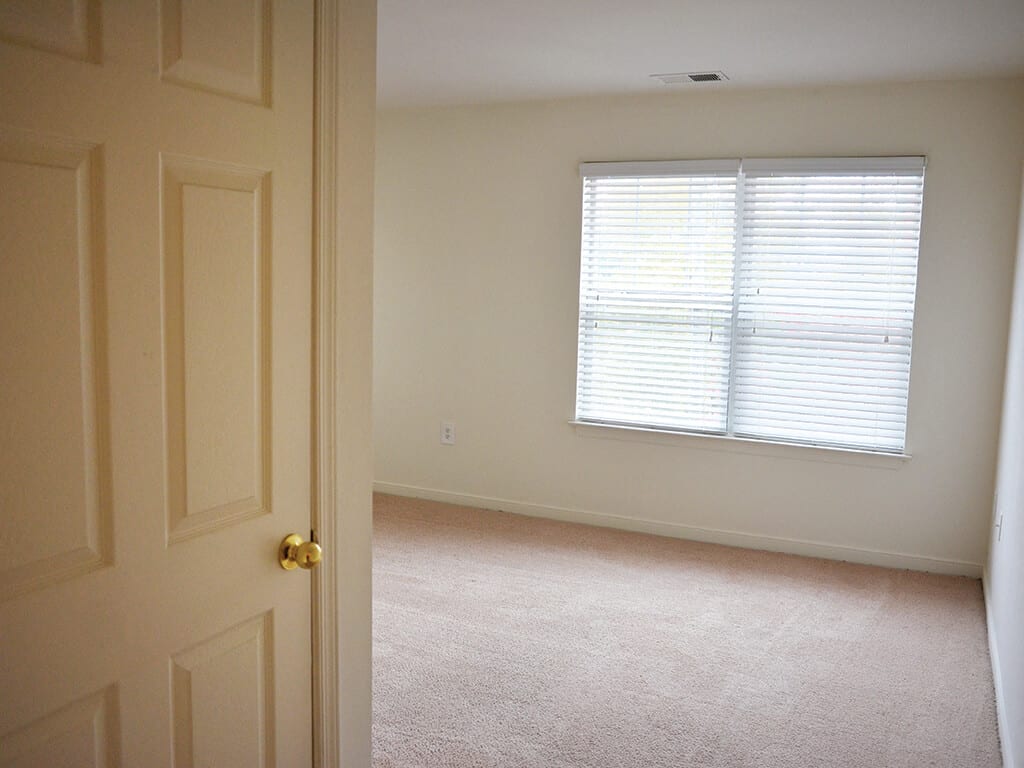 Whispering Oaks Apartments VA Apartments Near Portsmouth